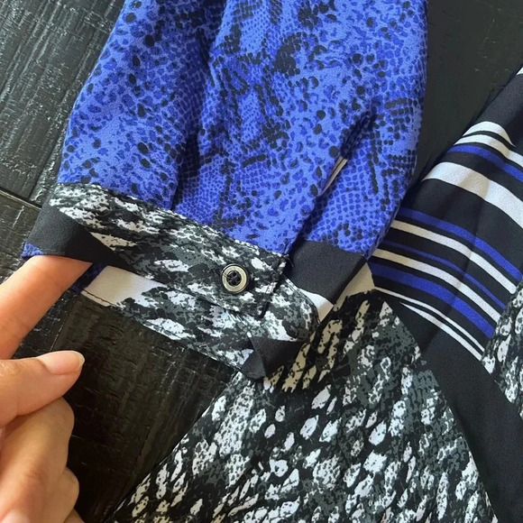 NY Collection Women’s Large Abstract Print Blouse - Picture 2 of 7